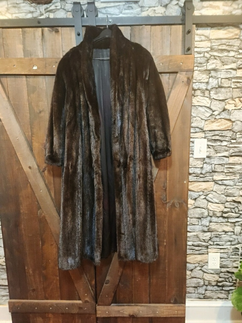 Vintage Full-Length Ranch Mink Fur Coat - Dark Brown